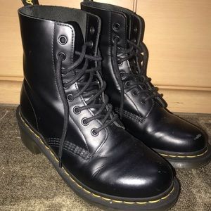 Black Clemency Smooth Dr Martens